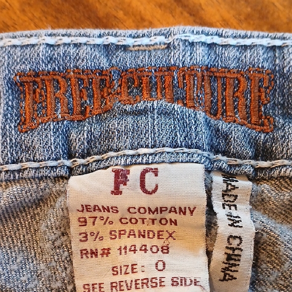 Free Culture Blue Straight Leg Jeans with Classic Style, Small Hole - Picture 2 of 16
